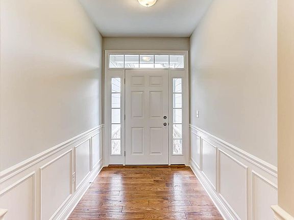4th image of 5015 Long Meadow Dr
