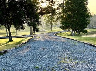 16701 Larue Rd, Ocean Springs, MS 39565
