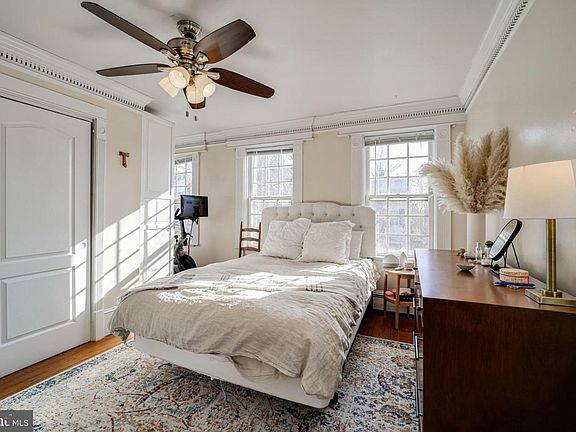 5th image of 1223 Prince St #2