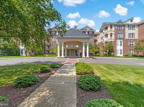 1104 Colts Cir #Q, Lawrence Township, NJ 08648