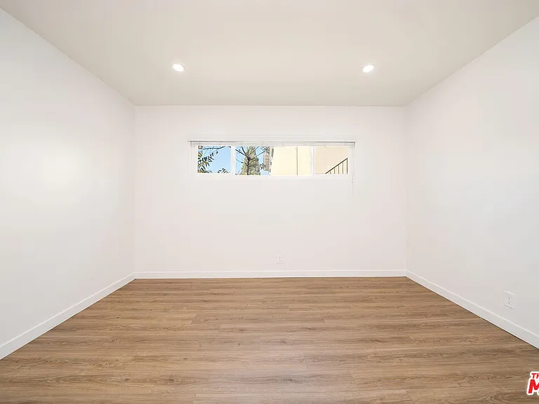 332 S Wilton Pl #1 — Photo 11