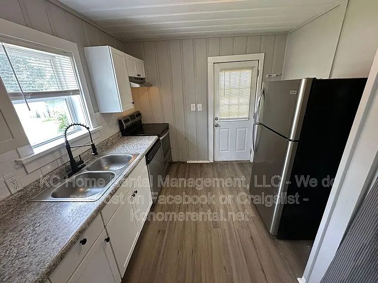 7113 N Highland Ave — Photo 4