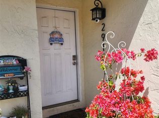 2915 San Remo Cir, Homestead, FL 33035