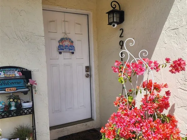 2915 San Remo Cir, Homestead, FL 33035