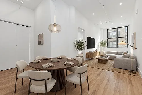 81 Willoughby St #403 Photo 1