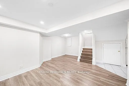 60 Cranberry Cres #BASEMENT — Photo 4