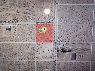 11878 Laguna Seca Dr, Apple Valley, CA 92308