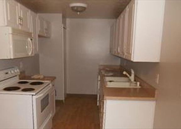 4th image of 9630 Cove Dr Unit 13A