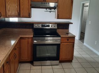 814 Smokey Rd, Newnan, GA 30263