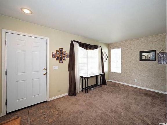 4th image of 1658 N Dawson Dr W