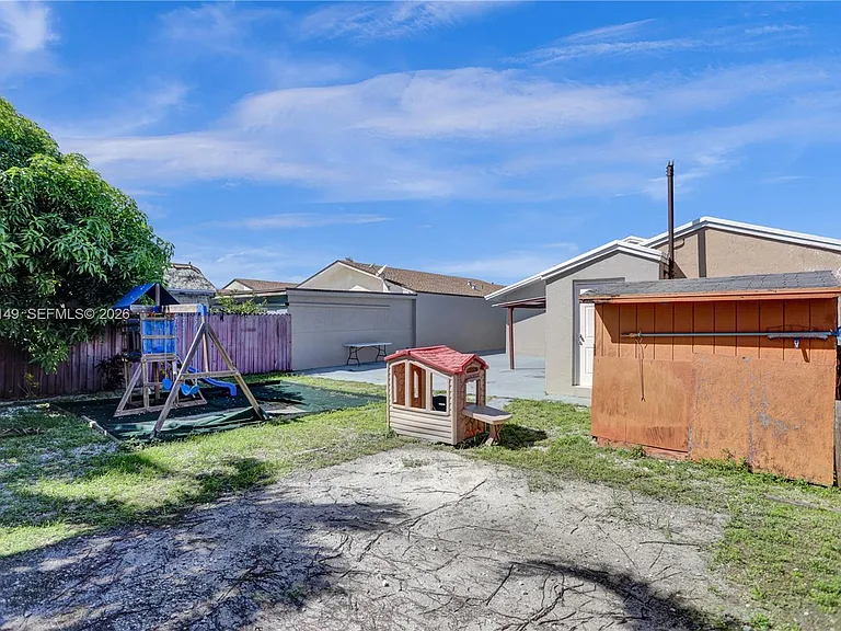 11854 SW 210th St — Photo 46