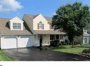 1378 Juniper St, Pottstown, PA 19464