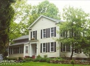 524 N Kalamazoo Ave, Marshall, MI