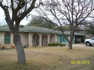 1606 Silver Saddle Dr, Kerrville, TX 78028