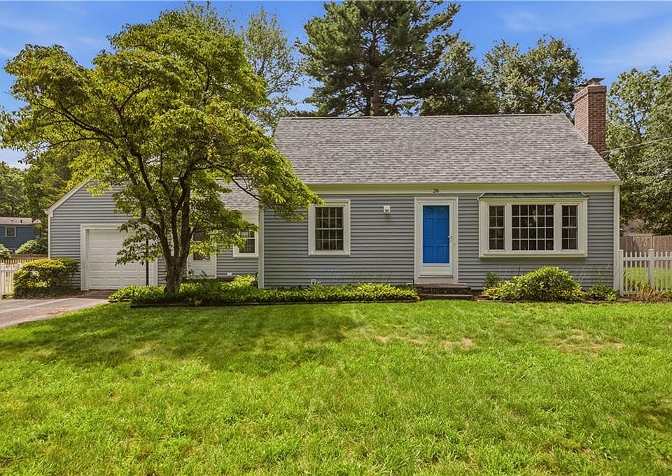 1st image of 26 Roberta Dr