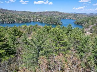 2 Beachside Ln, Lakemont, GA 30552