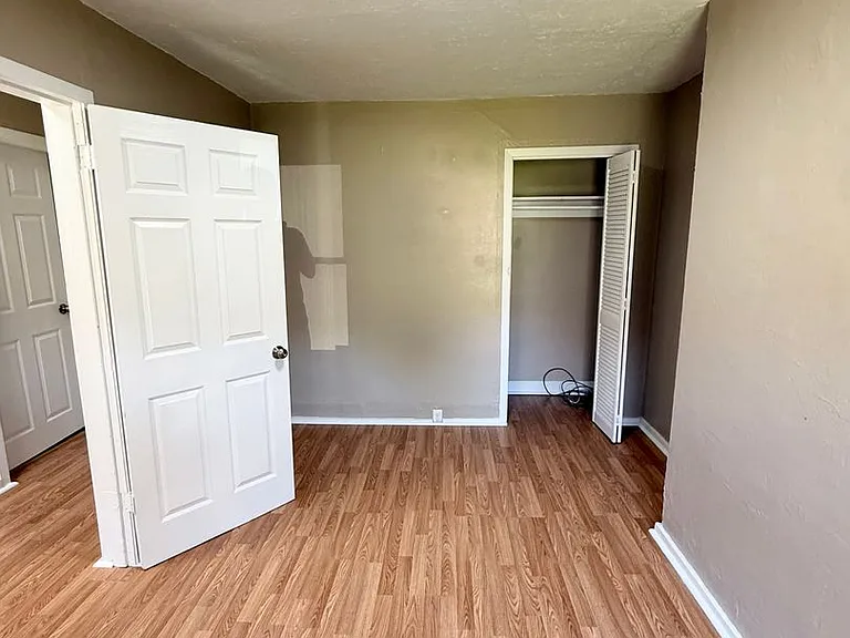 28 Zimmerman St — Photo 17