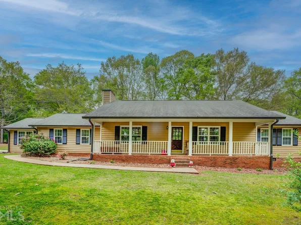 2555 White Pine Ln, Mansfield, GA 30055