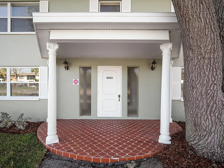 4533 Overlook Dr NE #B — Photo 49