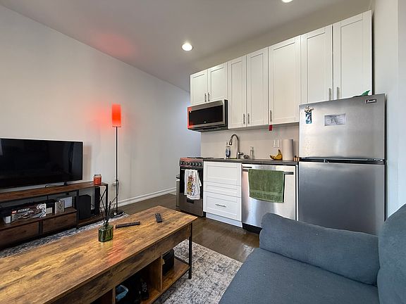 5th image of 72 Hudson St APT 3A