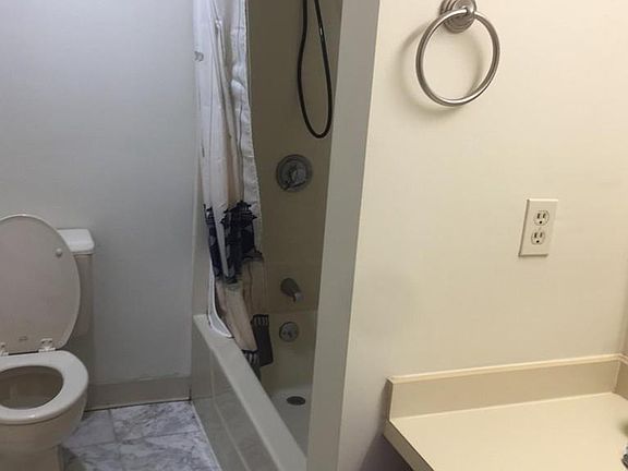 3rd image of 200 Cove Way Unit 814