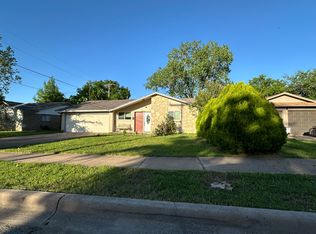 3004 Sun Valley St, Irving, TX 75062
