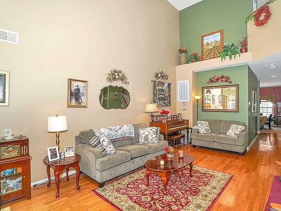 3rd image of 142 Kettles Ln