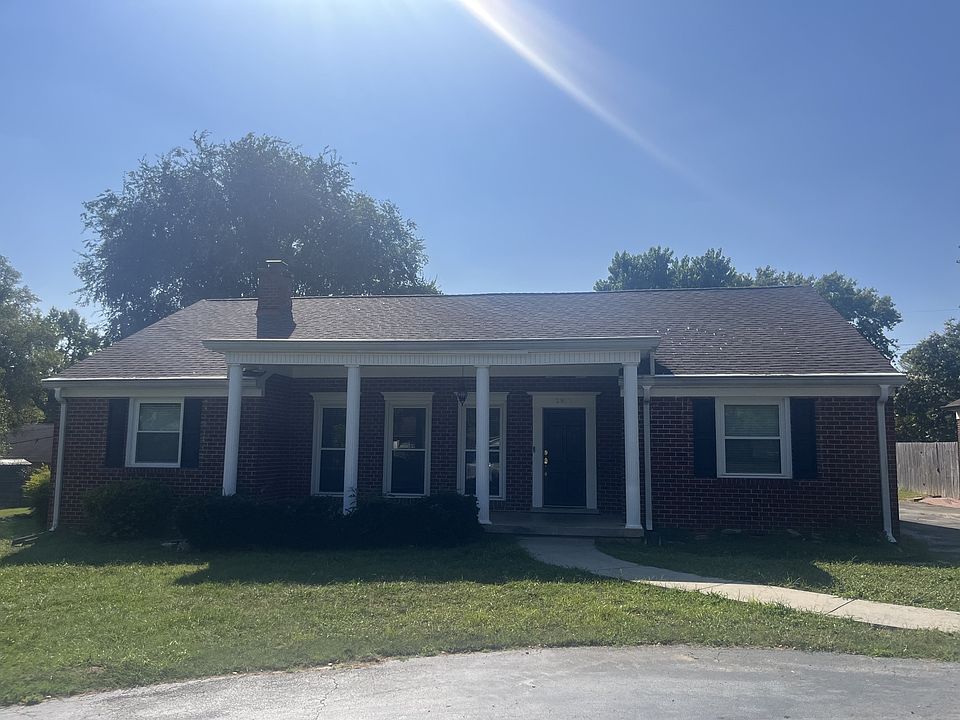 Welcome home to 2917 Mere Drive, Columbia TN