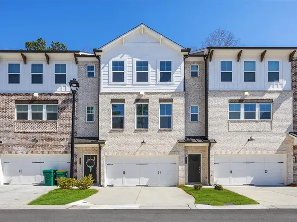 4017 Acer Ct, Peachtree Corners, GA 30092