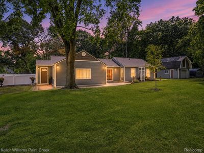 423 East Rd, Holly, MI, 48442