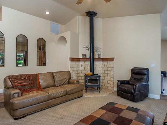 4th image of 2648 Wildrye Ct
