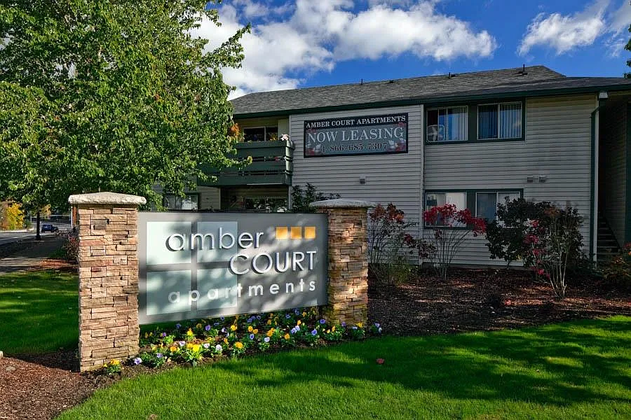 Amber Court Apartments — Photo 1