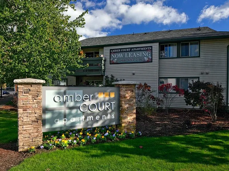 Amber Court Apartments — Photo 1