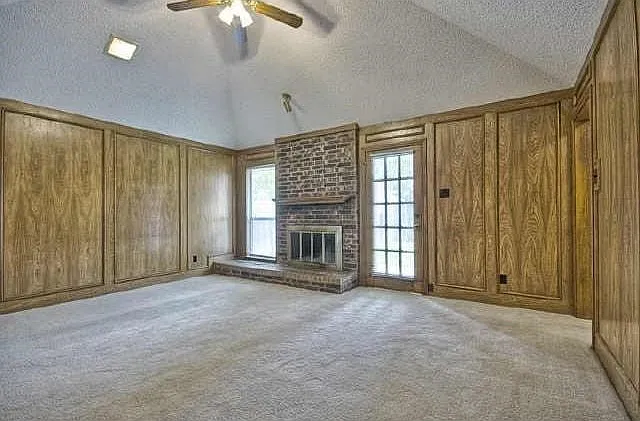 2021 Chalfont Dr — Photo 5