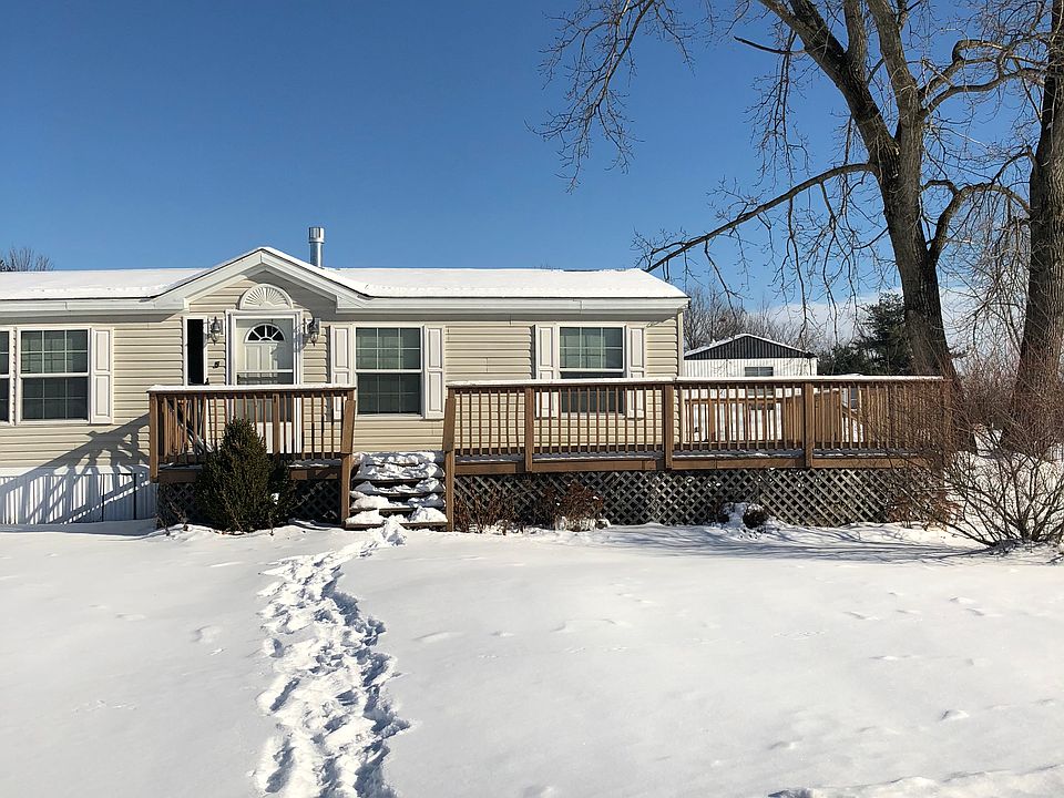 1st image of 5 Oak Ln