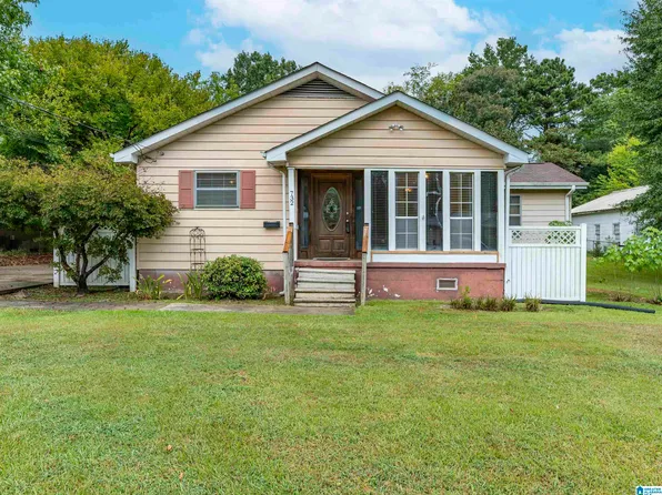 732 11th St, Pleasant Grove, AL 35127