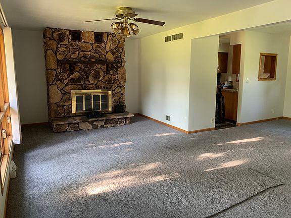 Living Room-new carpet