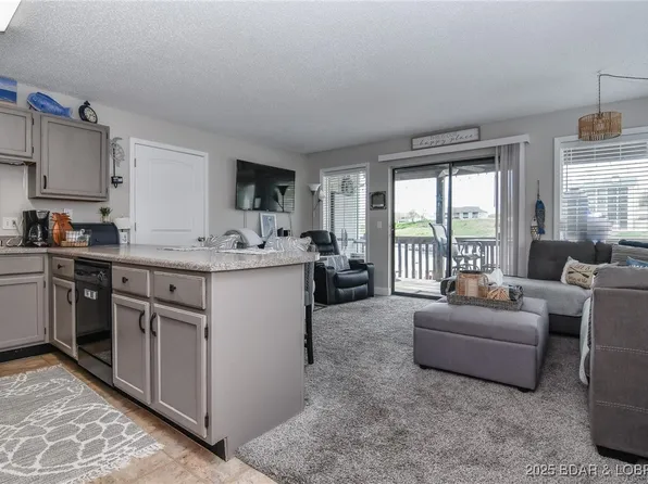 45 Southwood Shores Pl Unit 2D, Lake Ozark, MO 65049