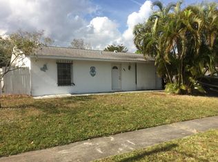 824 Damask St NE, Palm Bay, FL 32905