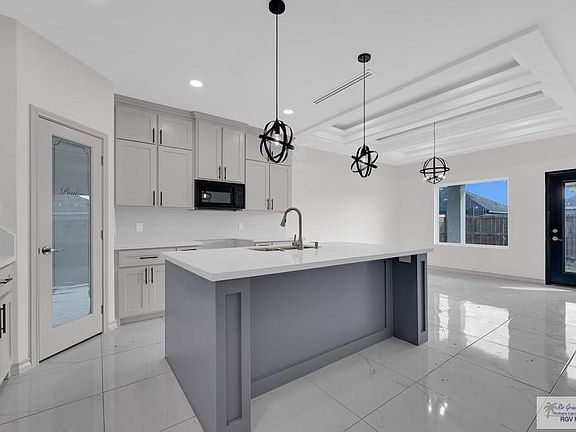 5th image of 4943 Rioja Ln