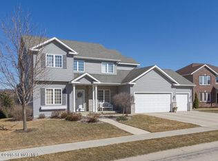 6170 Granite Dr NW, Rochester, MN 55901