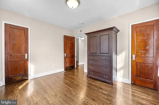 311 S Wayne St — Photo 13