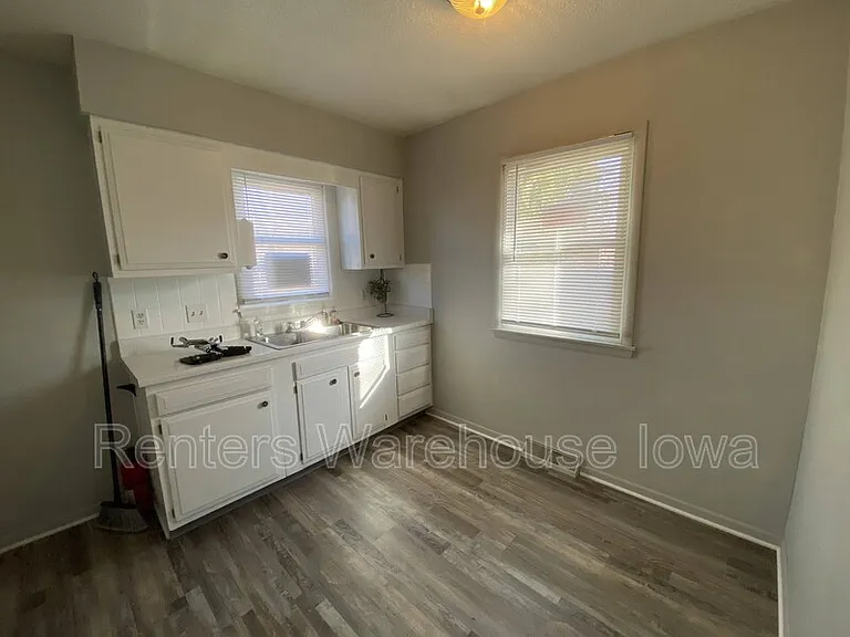 3310 SE 5th St — Photo 5