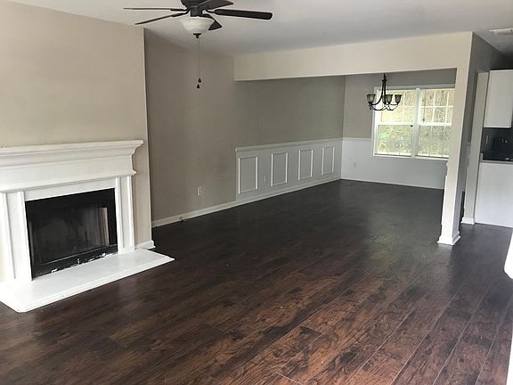 5th image of 6813 Mahonia Pl