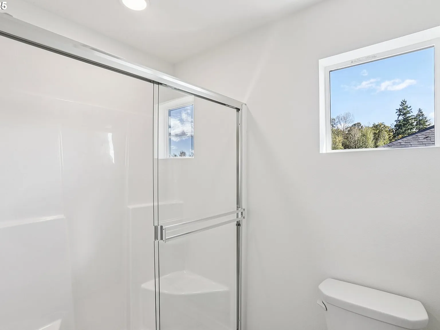 3 bed, 2.5 bath, 1585 sqft, $2,550 — Photo 2