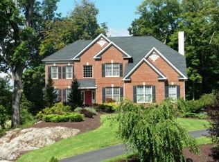 1521 Golf Rules Ct, East Stroudsburg, PA 18302