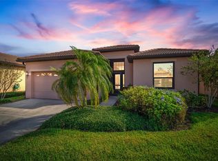 306 Silver Falls Dr, Apollo Beach, FL 33572