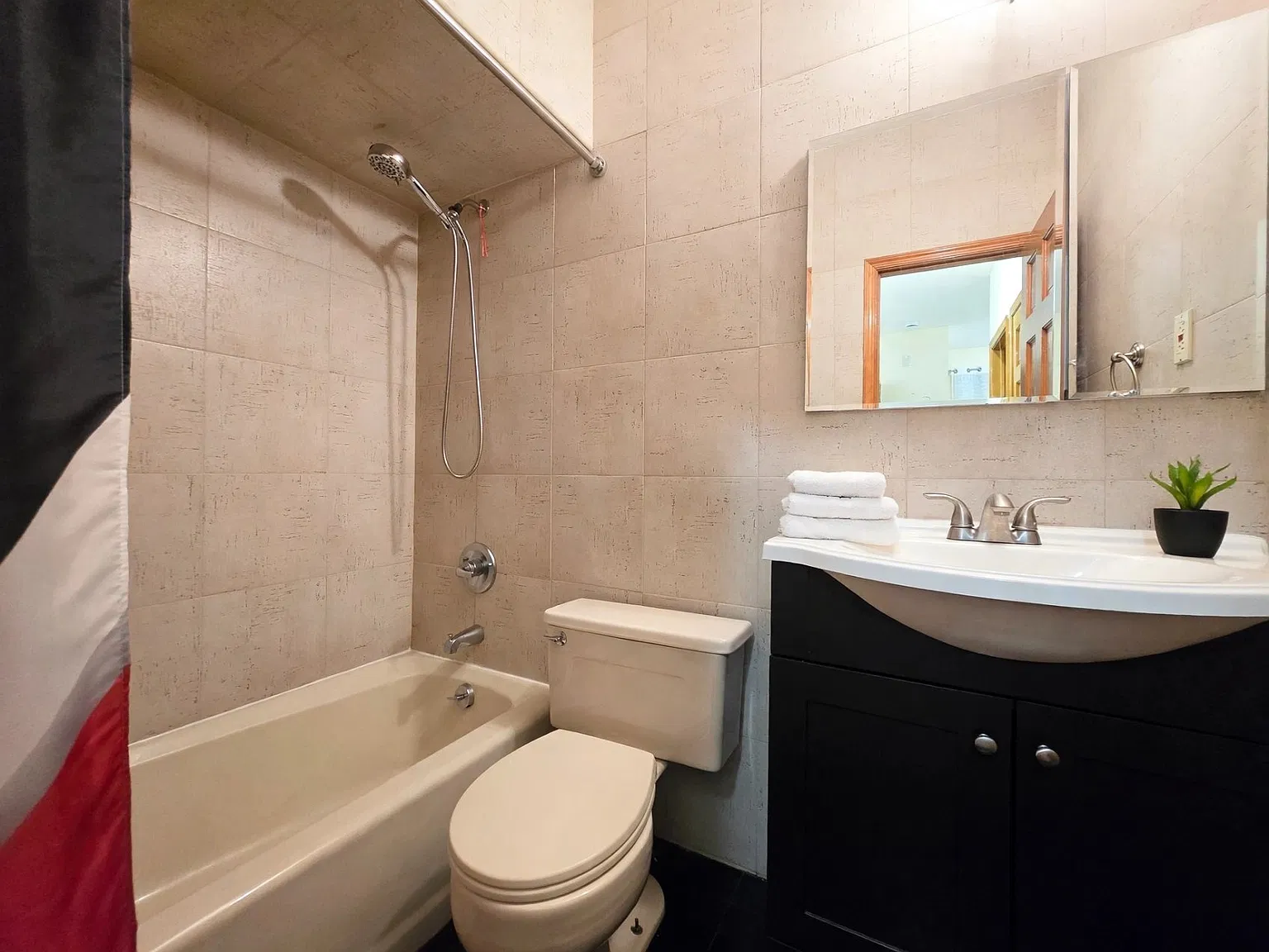 1 bed, 800 sqft, $2,000 — Photo 4