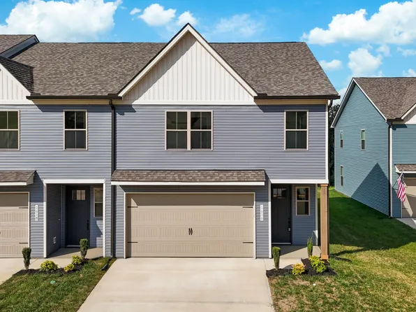 1616 Bennett Village Dr, Maryville, TN 37804