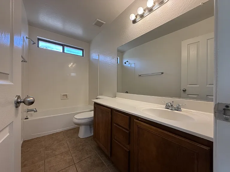 7372 W Ian Dr — Photo 4